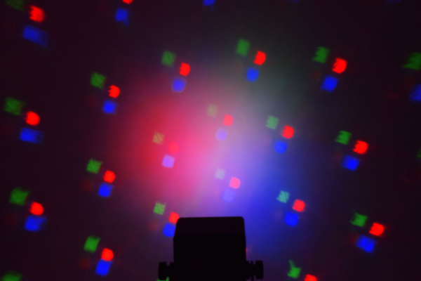 QTX TetraCube - Rechargeable 4-in-1 Portable Effect Light - Image 9